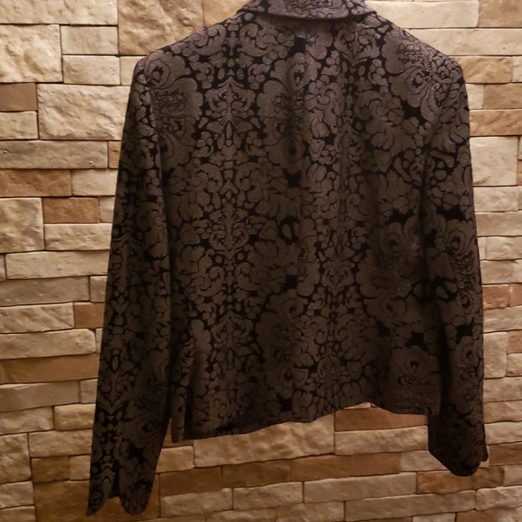 Jacket - Picture 4 of 11